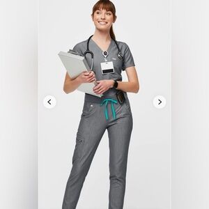 FIGS Catarina One Pocket Scrub Top